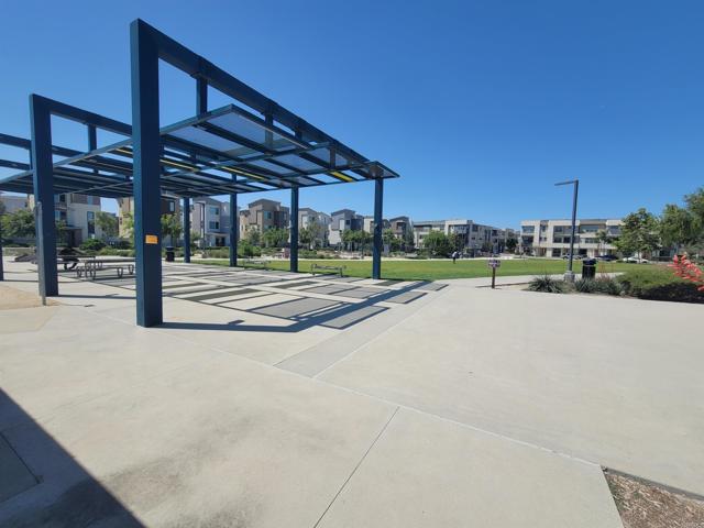 Detail Gallery Image 53 of 61 For 2072 Tango Loop #2,  Chula Vista,  CA 91915 - 4 Beds | 3 Baths