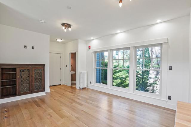 385 Miramar Drive, Half Moon Bay CA: https://media.crmls.org/mediaz/65c946be-3acd-4877-846e-ff96cbd0120c.jpg