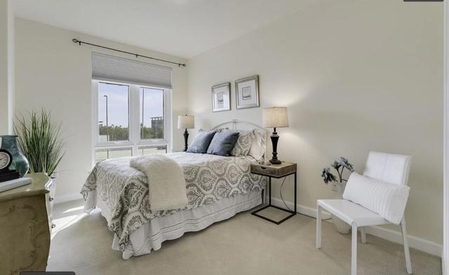 423 7th Street, Oakland CA: https://media.crmls.org/mediaz/65c98a91-83ea-4349-9290-ae2bc54161a9.jpg