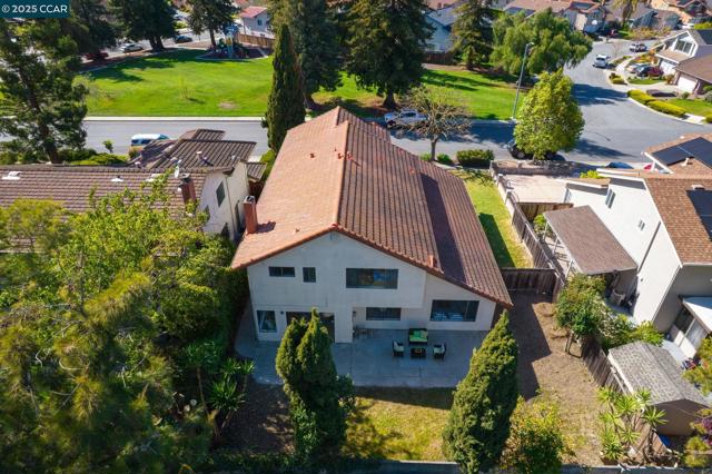 4360 Peregrine Way, Fremont CA: https://media.crmls.org/mediaz/65cb38fc-a023-4038-8315-f9746a56ec68.jpg