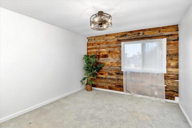 1971 Bernardo Avenue, Escondido CA: https://media.crmls.org/mediaz/65cb635b-198f-4c60-81b3-7b3753a40f09.jpg