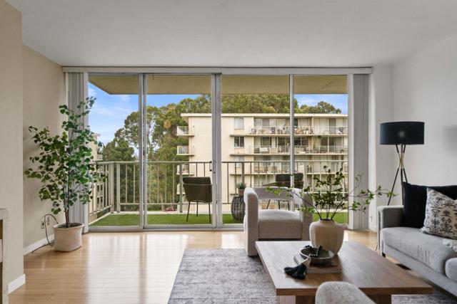 300 Davey Glen Road, Belmont CA: https://media.crmls.org/mediaz/65cc1ae6-7405-4094-82f2-5a3cb98e0735.jpg