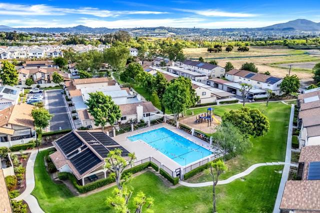 9560 Frank Way, Santee CA: https://media.crmls.org/mediaz/65cc5f8e-6300-4a67-b807-f4e9325a7f19.jpg