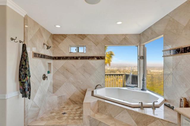 560 Seeforever Dr, San Marcos CA: https://media.crmls.org/mediaz/65cd8f94-a03c-4065-913f-a68fde0e7e59.jpg