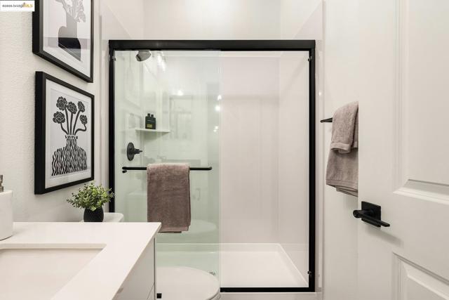 28946 Parkridge Lp, Hayward CA: https://media.crmls.org/mediaz/65cea337-f220-4f31-a7d3-9ea10e6e8c4c.jpg