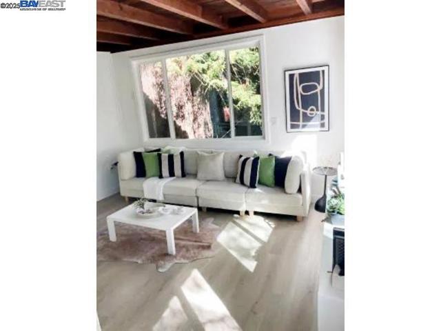 21401 Santa Clara Ave, Monte Rio CA: https://media.crmls.org/mediaz/65ceab97-62cd-4a95-aebf-cbdcb810cf75.jpg