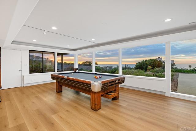 Detail Gallery Image 13 of 28 For 2614 Costebelle, La Jolla,  CA 92037 - 5 Beds | 6/1 Baths