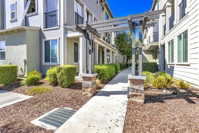 37634 Cape Cod Road, Newark CA: https://media.crmls.org/mediaz/65cf2536-2826-4010-b81c-aebb3e54c6ce.jpg