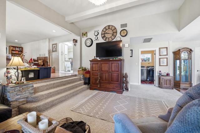 Detail Gallery Image 31 of 38 For 1650 N Broadway, Escondido,  CA 92026 - 3 Beds | 3 Baths