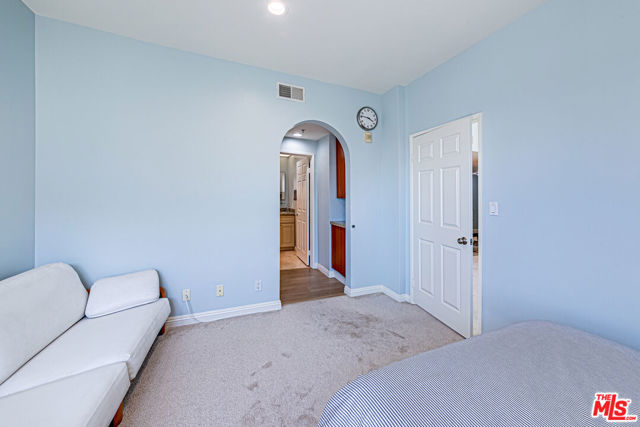 620 S Gramercy Place, Los Angeles CA: https://media.crmls.org/mediaz/65d0de36-eab3-4b88-b3e9-c188b6b241b8.jpg