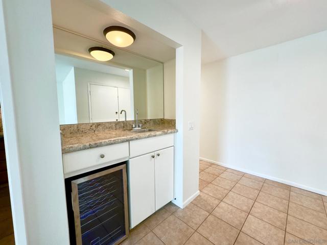79 Antigua CT, Coronado CA: https://media.crmls.org/mediaz/65d1ea63-20fd-47fd-abcd-952381a8e076.jpg