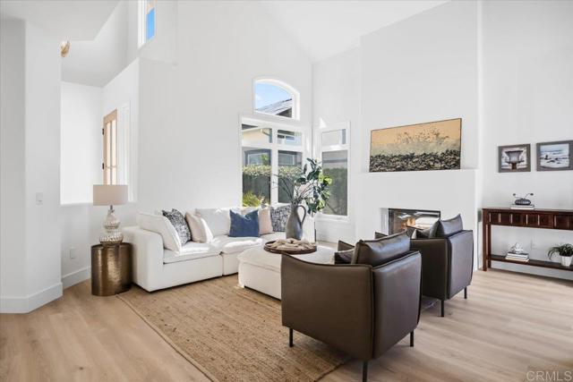 Detail Gallery Image 9 of 49 For 4735 Bryce Circle, Carlsbad,  CA 92008 - 3 Beds | 3 Baths