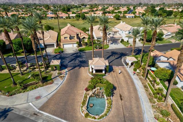 50500 Cypress Point Drive, La Quinta CA: https://media.crmls.org/mediaz/65d5ace4-45a8-4df7-a5b3-490cfd353953.jpg