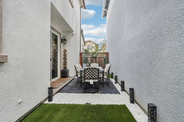 19307 Stonehenge Lane, Marina CA: https://media.crmls.org/mediaz/65d605a6-5818-4bf5-bf79-7538a4c477f7.jpg