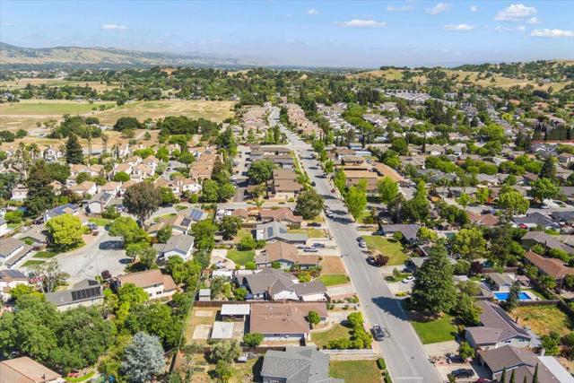 15370 La Alameda Drive, Morgan Hill CA: https://media.crmls.org/mediaz/65d765c7-c4a7-4855-8825-5c0bdced874f.jpg