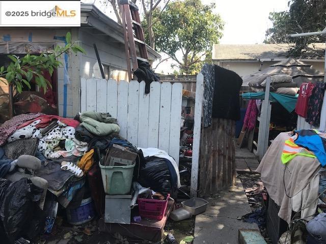 22807 Alice, Hayward CA: https://media.crmls.org/mediaz/65d77212-e378-46f5-85a6-7e2e6ac5b4e1.jpg