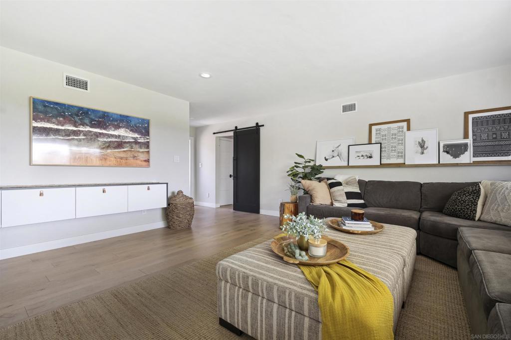 5615 Madra Ave - photo 7