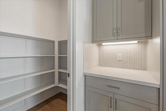 328 Isabelline Court, San Ramon CA: https://media.crmls.org/mediaz/65d81504-a5c7-40c5-91c1-7ab6c6b7f6cb.jpg