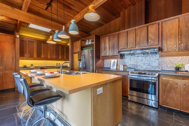 800 Rancho Prieta Road, Los Gatos CA: https://media.crmls.org/mediaz/65d8eb07-10ab-40d2-b6bc-d0899757d859.jpg