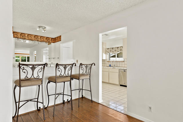 52600 Avenida Herrera, La Quinta CA: https://media.crmls.org/mediaz/65d93e86-4c28-42bb-b726-12ca7a39f959.jpg