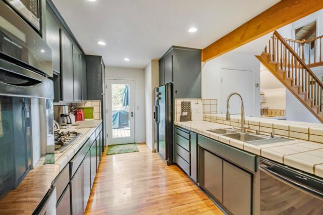 135 Seabreeze Place, Aptos CA: https://media.crmls.org/mediaz/65d98dd6-bd58-4cc1-95db-92a0e092764d.jpg