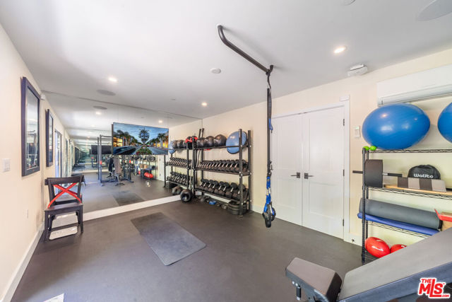 2841 Montcalm Avenue, Los Angeles CA: https://media.crmls.org/mediaz/65d9a95d-a6c2-4a3d-9e99-bb0347c15a65.jpg