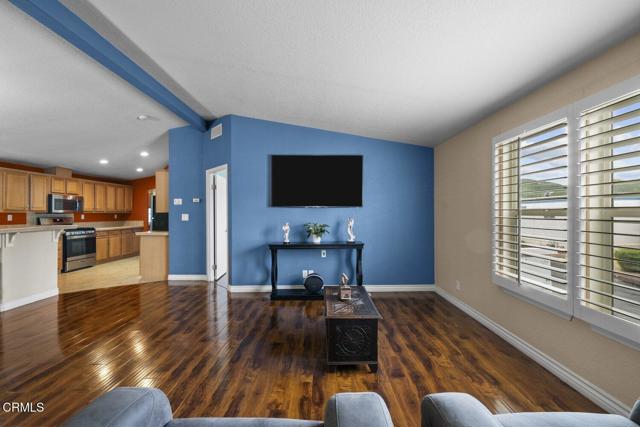 Detail Gallery Image 4 of 38 For 720 W Santa Maria St #10,  Santa Paula,  CA 93060 - 2 Beds | 2 Baths