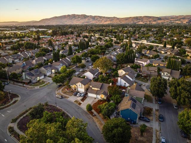 1507 New Bedford ct Court, San Jose CA: https://media.crmls.org/mediaz/65dac822-b9ee-4cf7-8268-f517486b7b4f.jpg