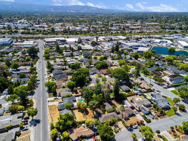 955 Norin Court, Campbell CA: https://media.crmls.org/mediaz/65dbf685-89b7-4053-a11d-4848151f918d.jpg
