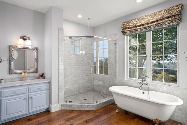 3401 Adams Run, Encinitas CA: https://media.crmls.org/mediaz/65dc2aad-91bb-49f1-bc76-d419461e8578.jpg