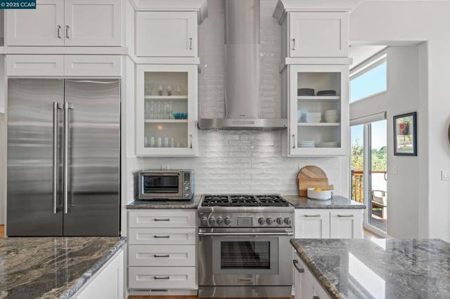 628 Sugarloaf Ct, Walnut Creek CA: https://media.crmls.org/mediaz/65ddadb5-defd-45fb-bee8-978571877ec6.jpg