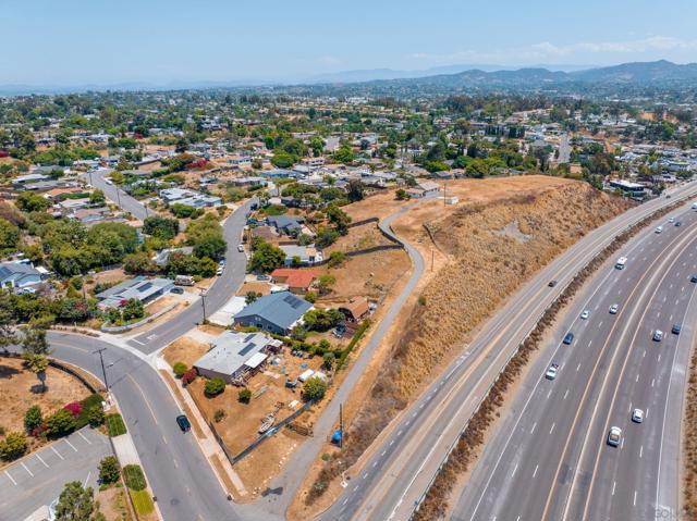 101 Santa Clara Drive, Vista, California 92083, 3 Bedrooms Bedrooms, ,1 BathroomBathrooms,Single Family Residence,For Sale,Santa Clara Drive,240023151SD