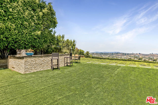 Drew Fenton | 2322 Canyonback Road Los Angeles CA | MLS: 7257980
