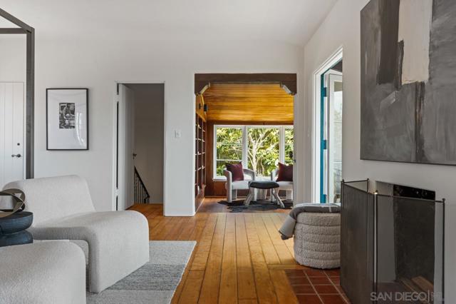 7316 Encelia Dr., La Jolla CA: https://media.crmls.org/mediaz/65deeee9-60f0-470f-a280-f93b2545c0cb.jpg