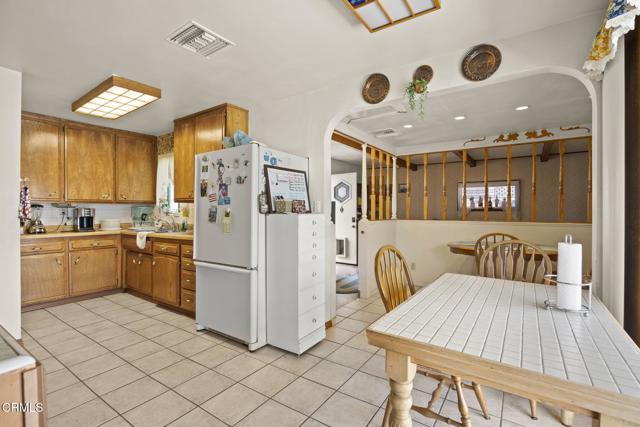 Detail Gallery Image 5 of 41 For 3176 E Clinton Cir, Oxnard,  CA 93033 - 3 Beds | 1/1 Baths