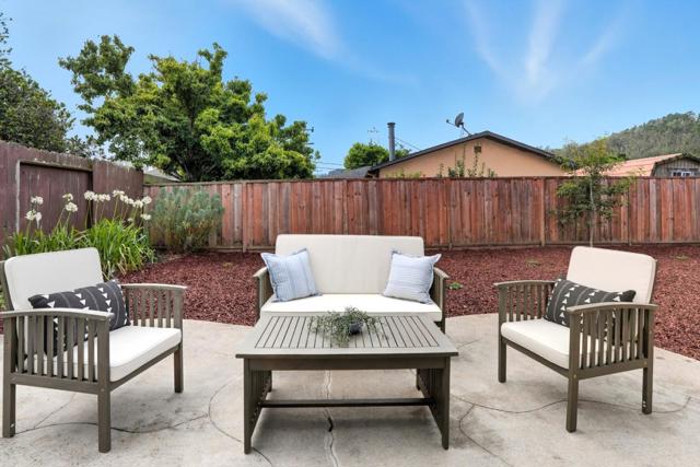 776 Linda Mar Boulevard, Pacifica CA: https://media.crmls.org/mediaz/65e0e4c5-eeba-4aa9-b62b-793e7d8eff5a.jpg