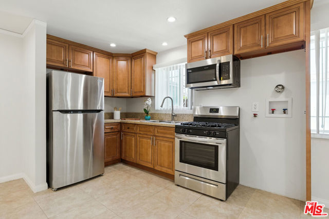 3521 W 58th Place, Los Angeles CA: https://media.crmls.org/mediaz/65e1117b-98b3-4d78-9b2c-3408e7bd8c91.jpg