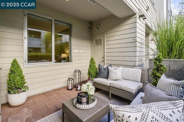 1655 N CALIFORNIA, Walnut Creek CA: https://media.crmls.org/mediaz/65e14b98-3e89-467a-9f64-3dc7d6877431.jpg