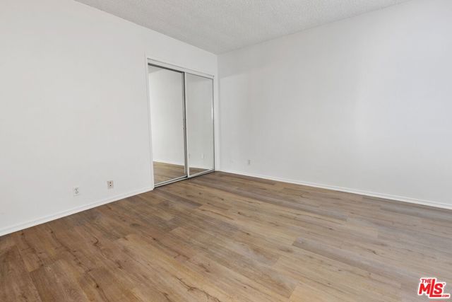 1852 Kelton Avenue, Los Angeles CA: https://media.crmls.org/mediaz/65e3ad84-c82c-4963-b94e-ee1d127bb7c4.jpg