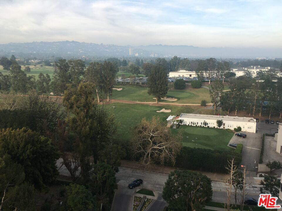https://media.crmls.org/mediaz/65e3b43c-a9e8-4a2b-80a9-6d098885e576.jpg?preset=X-Large