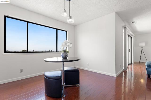 22012 Sevilla Rd, Hayward CA: https://media.crmls.org/mediaz/65e55e5f-f530-4718-b651-ae881cab8d41.jpg