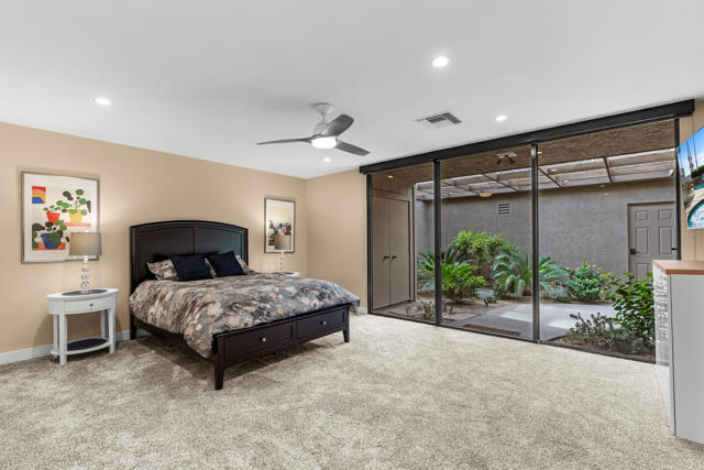 132 Columbia Drive, Rancho Mirage CA: https://media.crmls.org/mediaz/65e56aa1-d399-46f3-97ea-1350d2d5ff08.jpg