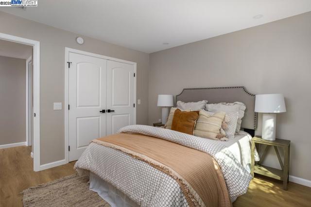 1233 Singingwood Ct, Walnut Creek CA: https://media.crmls.org/mediaz/65e648ed-d8e1-4fda-9eb2-b9027fa6dd9d.jpg