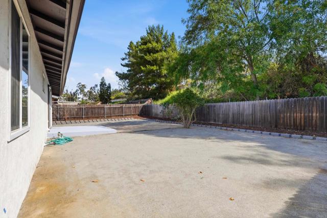 Detail Gallery Image 24 of 28 For 13641 Carriage Rd, Poway,  CA 92064 - 3 Beds | 2 Baths