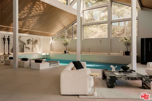 Image 11 of 43 For 19378 Lemmer Drive