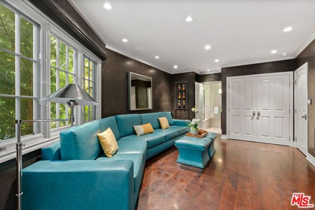 9053 Elevado Street, West Hollywood CA: https://media.crmls.org/mediaz/65e6fa33-f686-412a-90a2-1c97bda02887.jpg