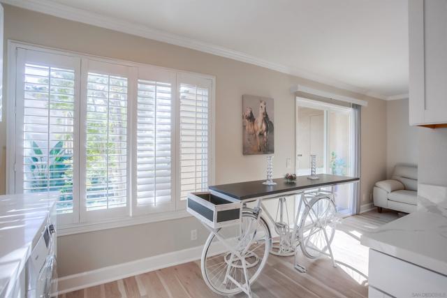Image 9 of 30 For 8521 Villa La Jolla Dr  H