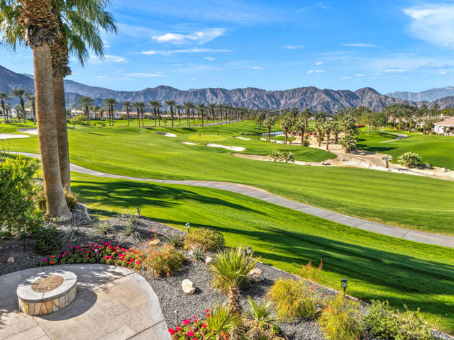 50605 Verano Drive, La Quinta CA: https://media.crmls.org/mediaz/65e7bd3e-7bcc-485a-9efd-bcd96ed12a80.jpg