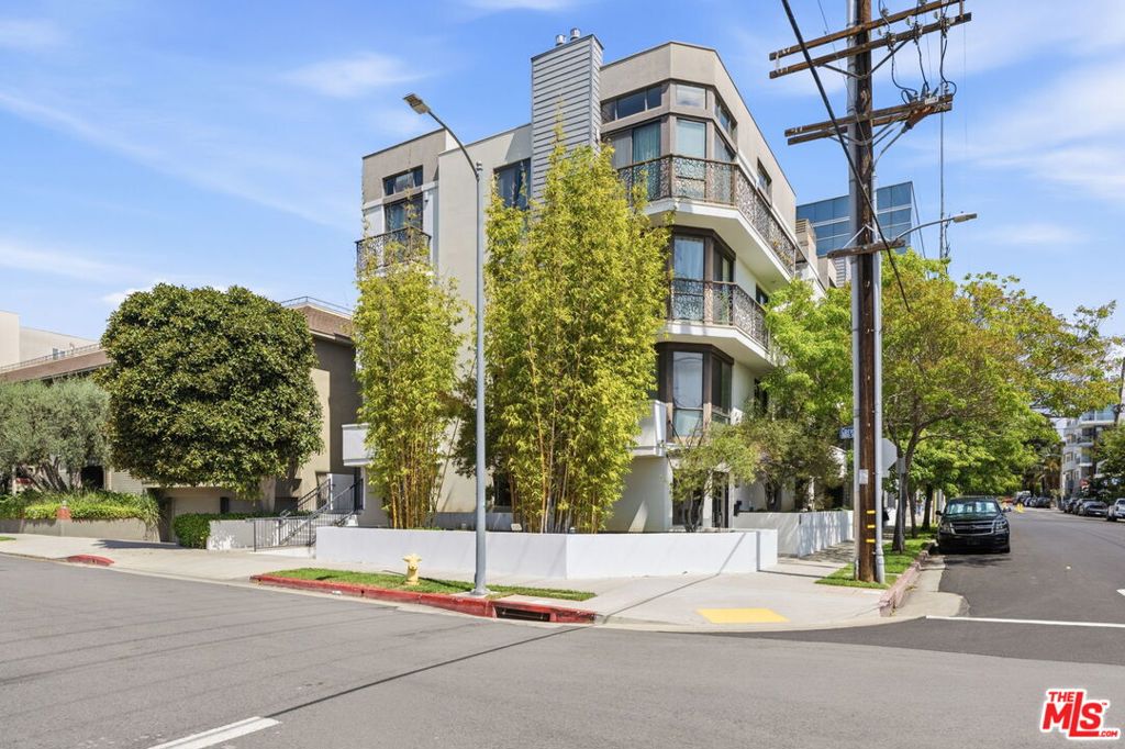 11321 Missouri Avenue #203