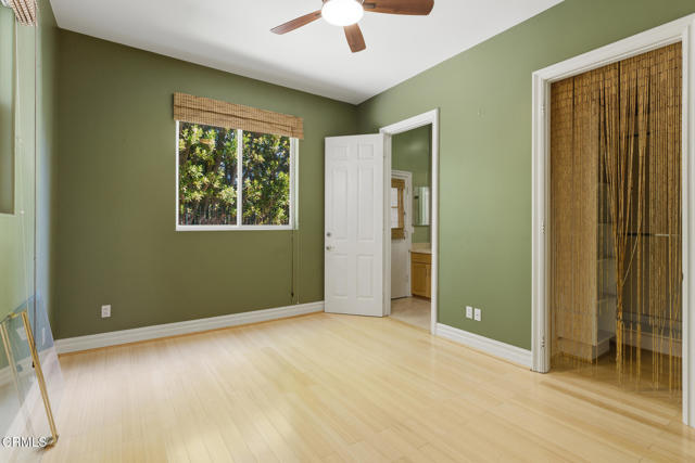 Detail Gallery Image 25 of 39 For 4174 Elm View Dr, Los Angeles,  CA 91316 - 5 Beds | 5 Baths